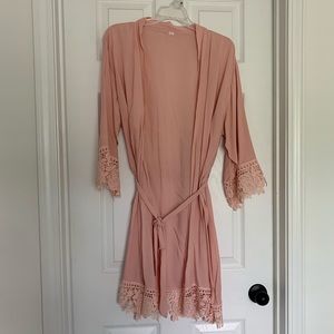 Women’s Lace Robe